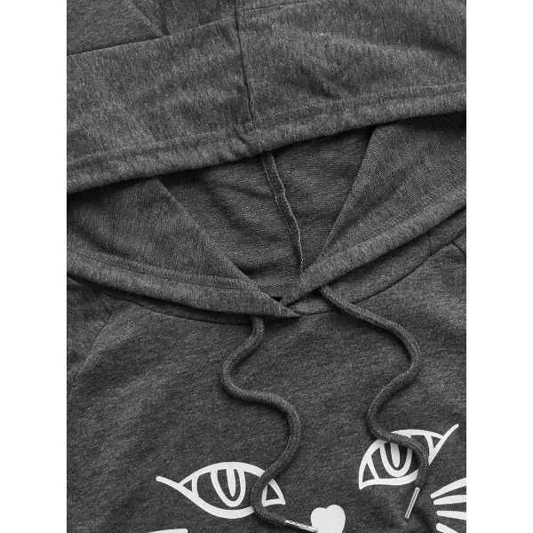 SweatyRocks Women's Long Sleeve Hoodie Crop Top Cat Print Sweatshirt