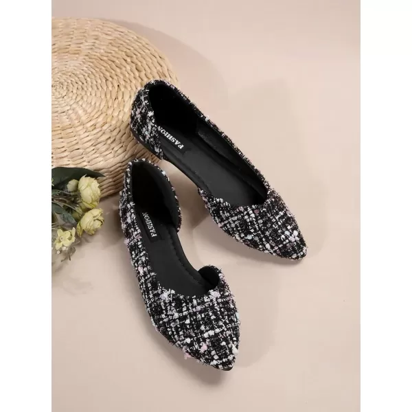SweatyRocks Women's PU Leather Hollow Out Flat Sandals Closed Toe Outdoors Flat Shoes