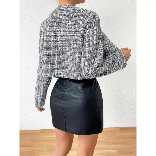 SweatyRocks Women's Plaid Long Sleeve Round Neck Button Down Crop Jacket Single Breasted Short Coat Top