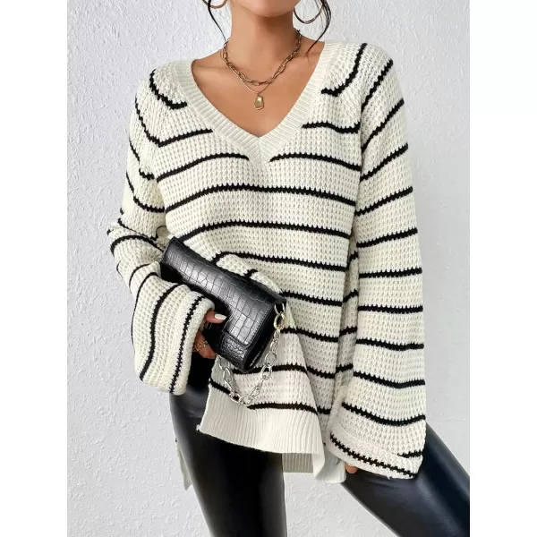 SweatyRocks Women's Striped Print Long Sleeve Sweater V Neck Split Hem Pullover Sweaters Tops