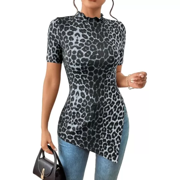 SweatyRocks Women's Leopard Print Split Hem Tee Shirt Mock Neck Short Sleeve Tunic Top