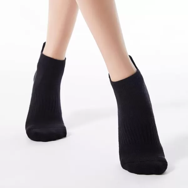 Zando Grip Pilates Socks for Women Non-slip Yoga Athletic Socks for Barre Ballet Barefoot Workout Hospital