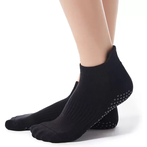 Zando Grip Pilates Socks for Women Non-slip Yoga Athletic Socks for Barre Ballet Barefoot Workout Hospital