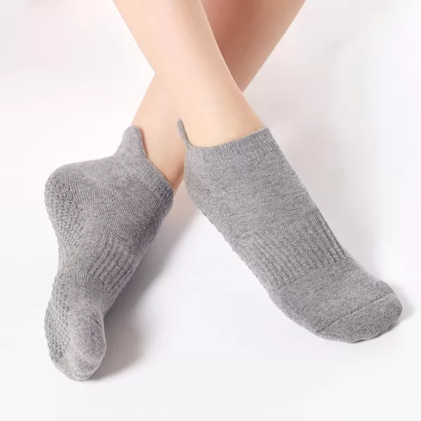 Zando Grip Pilates Socks for Women Non-slip Yoga Athletic Socks for Barre Ballet Barefoot Workout Hospital