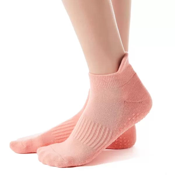Zando Grip Pilates Socks for Women Non-slip Yoga Athletic Socks for Barre Ballet Barefoot Workout Hospital