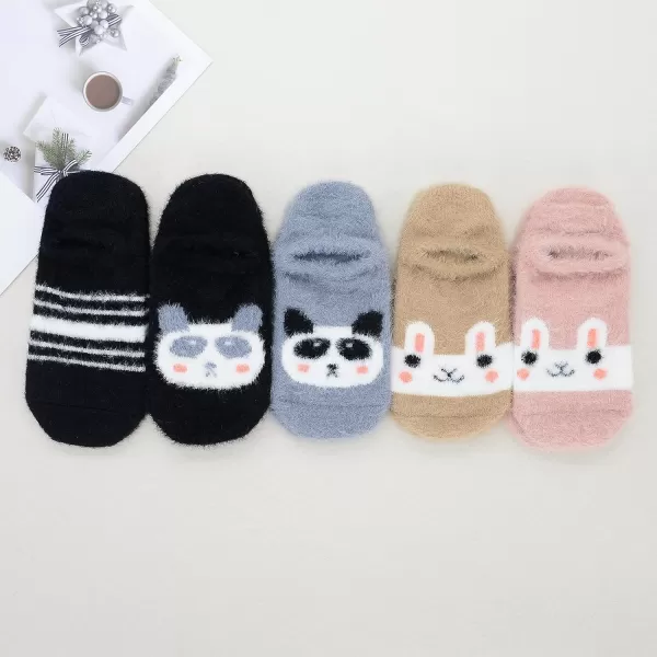Zando Womens Fuzzy Socks with Grips Athletic Grip Socks Warm Slipper Socks Non Slip Cozy Socks Soft Thick Fluffy Socks