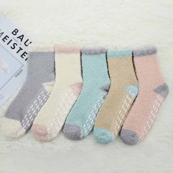 Zando Womens Fuzzy Socks with Grips Athletic Grip Socks Warm Slipper Socks Non Slip Cozy Socks Soft Thick Fluffy Socks