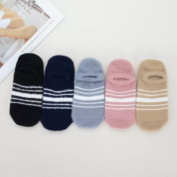 Zando Womens Fuzzy Socks with Grips Athletic Grip Socks Warm Slipper Socks Non Slip Cozy Socks Soft Thick Fluffy Socks