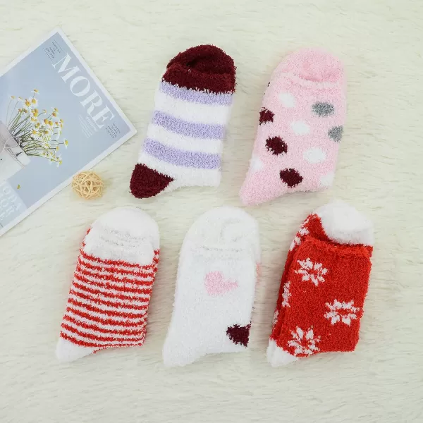 Zando Womens Fuzzy Socks with Grips Athletic Grip Socks Warm Slipper Socks Non Slip Cozy Socks Soft Thick Fluffy Socks