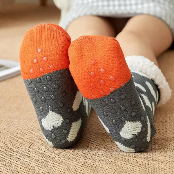 Zando Womens Warm Fuzzy Slipper Socks Fluffy Sherpa Fleece Socks Cozy Non Slip Plush Fleece Socks with Grippers
