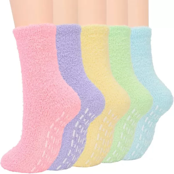 Zando Womens Warm Fuzzy Slipper Socks Fluffy Sherpa Fleece Socks Cozy Non Slip Plush Fleece Socks with Grippers